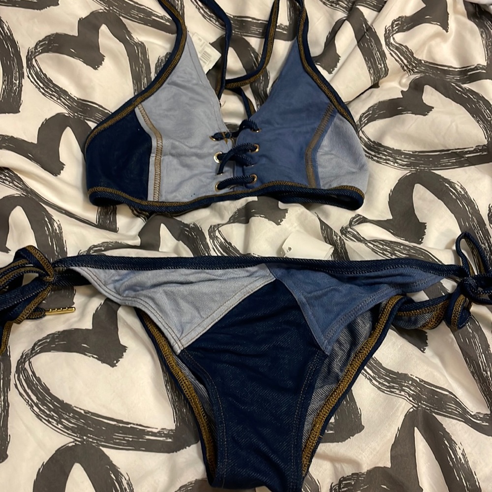 Cute bikini new with tags